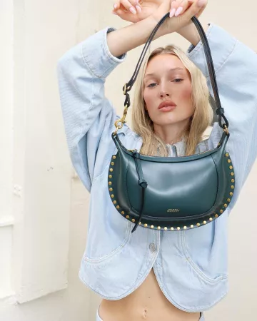 Isabel Marant Valette Denim Jacket usada por Meredith Duxbury en su Instagram el 29 de julio de 2023