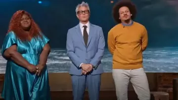 Alex Mill Garment Dyed Crewneck Sudadera Amarillo Ocre usado por Self - Panelist (Eric Andre) como se ve en The Prank Panel (S01E05)