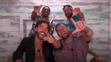 Prada Camisa tejida con estampado floral regular en multicolor usada por Tyrique Hyde como se ve en Love Island (S10E57)