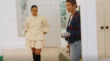 Alforja Dior con correa usada por Erin Dana Lichy como se ve en The Real Housewives of New York City (S14E03)