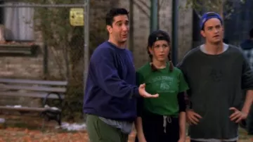Girls Boxing Green T-shirt worn by Rachel Green (Jennifer Aniston) in Friends (S03E09)