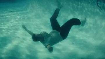 Zapatillas Reebok usadas por Danny Rubin (Rory Scovel) como se ve en Physical (S03E02)