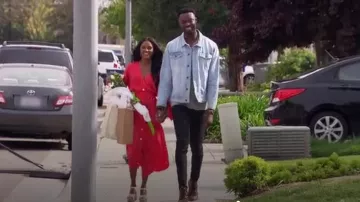 Veronica Beard Lucille Heel en Ecru porté par Charity Lawson comme on le voit dans The Bachelorette (S20E06)