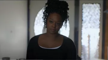Skims Scoop Neck Long SLeeve T-Shirt worn by Izzy Letts (Jazz Raycole) as seen in The Lincoln Lawyer (S02E06)