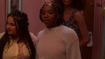 H&M Hole Knit Sweater usado por Tara Jones (Corinna Brown) como se ve en Heartstopper (S02E06)