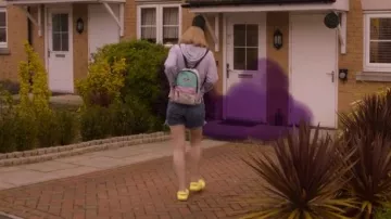 Croc Classic Clog porté par Darcy Olsson (Kizzy Edgell) vu dans Heartstopper (S02E07)