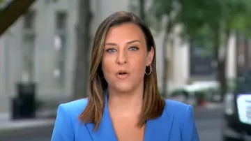 Veronica Beard Miller Dickey Jacket worn by Mary Bruce as seen in Good Morning America on August 4, 2023