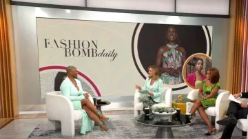 Culto de la coqueta Diane Pumps usadas por Claire Sulmers como se ve en CBS Mornings el 2 de agosto de 2023