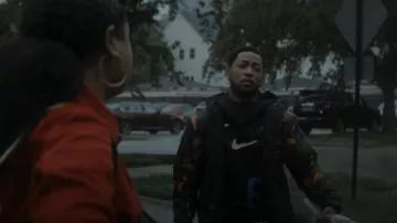 Nike - Heron Preston Embroidered Printed Neoprene Hoodie - Negro usado por Emmett Washington (Jacob Latimore) como se ve en The Chi (S04E07)