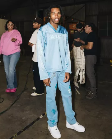 Chrome Hearts Light Blue Mesh Hockey Jersey usado por Lil Baby en la cuenta de Instagram @lilbaby