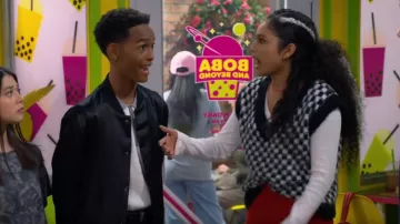 Frnch Check­ered Knit Vest worn by Frankie Ripp (Eliana Sua) as seen in Pretty Freekin Scary (S01E13)