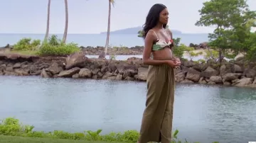 Pantalon Treasure & Bond Drape Linen Blend porté par Charity Lawson comme on le voit dans The Bachelorette (S20E07)