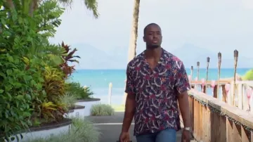 Manches courtes légères imprimées Scotch & Soda portées par Xavier Bonner comme on le voit dans The Bachelorette (S20E07)