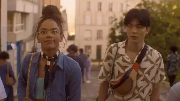Bolso de cinturón Vatkalimon usado por Tao Xu (William Gao) como se ve en la serie de televisión Heartstopper (Temporada 2)