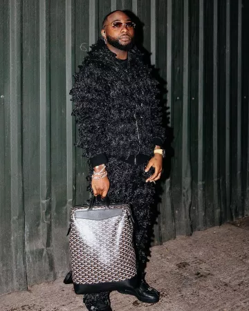 Goyard Black Cisalpin Backpack usada por Davido en su cuenta de Instagram @davido