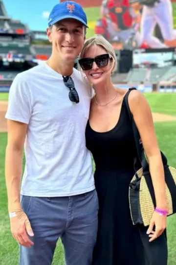 Tom Ford Sabrina Sunglasses worn by Ivanka Trump on her Instagram Story on August 9, 2023