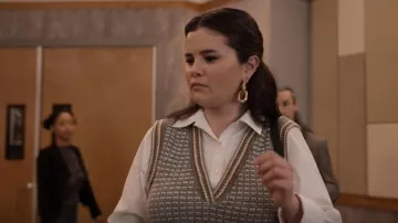 Veronica Beard Ser­wa Mixed Me­dia Vest worn by Mabel Mora (Selena Gomez) as seen in Only Murders in the Building (S03E01)