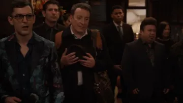 Pal Zileri Flo­ral Bro­cade Evening Jack­et worn by Cliff as seen in Only Murders in the Building (S03E01)