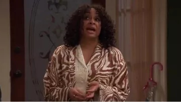 Rya Collection Marilyn Crystal Embellished Pajama Set worn by Raven Baxter (Raven-Symoné) as seen in Raven's Home (S06E12)