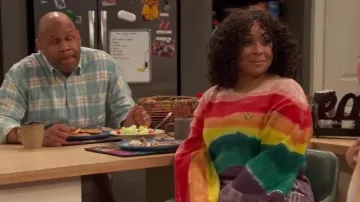Acne Studios Tie-Dye Cot­ton Ter­ry Top worn by Raven Baxter (Raven-Symoné) as seen in Raven's Home (S06E12)