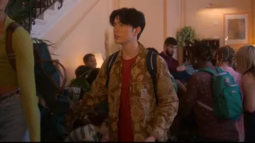 Carhartt Detroit Paisley Print Jacket usada por Tao Xu (William Gao) como se ve en Heartstopper (S02E04)