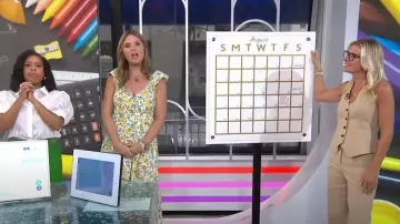Pantalon droit Zara Linen Blend porté par Meredith Sinclair tel que vu dans Aujourd’hui le 11 août 2023