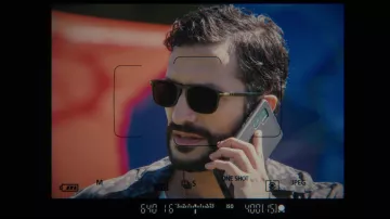 Gafas de sol Persol usadas por Ehsan (Ray Corasani) como se ve en Special Ops: Lioness (S01E04)