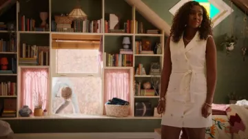 Adivina Keira Blazer Vestido usado por Terri (Napiera Groves) como se ve en High School Musical: The Musical: The Series (S04E07)