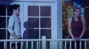 Free People Daisy Waist Dress porté par Gina (Sofia Wylie) comme on le voit dans High School Musical: The Musical: The Series (S04E08)