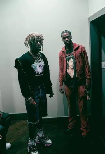 Hot Topic Black You Axolotl Questions T Shirt porté par Lil Uzi Vert sur le compte Instagram @liluzivert