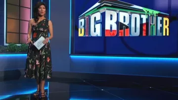 Oscar de la Renta Maxi Vestido con estampado floral usado por Julie Chen como se ve en Gran Hermano (S25E01)