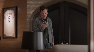 Chemise à manches longues Allsaints Harrier portée par Teddy Dimas (Nathan Lane) comme on le voit dans Only Murders in the Building (S03E03)