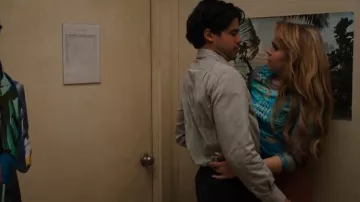 Vintage Crop Top Asian Print worn by Lindsay (Mae Whitman) as seen in Up Here (S01E03)