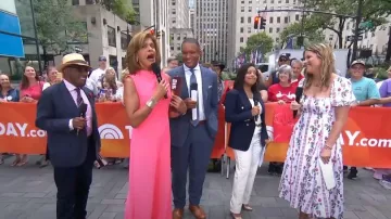 Gucci Reversible Logo-plaque Belt worn by Sheinelle Jones as seen in Today on  August 16, 2023