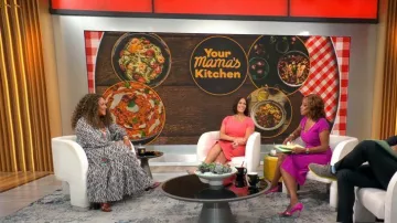 Figue Annie Vestido de midi estampado usado por Michele Norris como se ve en CBS Mornings el 16 de agosto de 2023