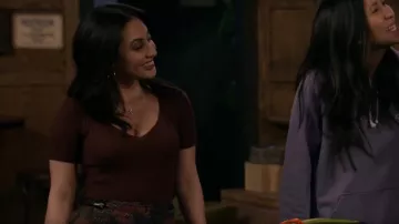 Wolford Merino Rib String Body porté par Valentina (Francia Raisa) comme on le voit dans How I Met Your Father (S02E20)