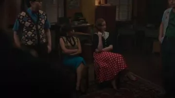 Alessandra Rich Mohair Blend Lurex Tartan Knit Vest usado por Toni Topaz (Vanessa Morgan) como se ve en Riverdale (S07E19)