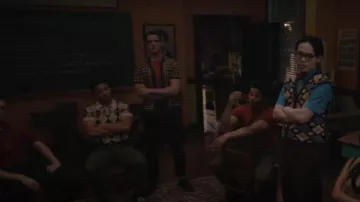 Abercrombie & Fitch 70's Border Pattern Button Through Knit Polo porté par Kevin Keller (Casey Cott) vu dans Riverdale (S07E19)