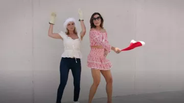 Top LPA Isabel usado por Sonja Morgan como se ve en Luann y Sonja: Bienvenido a Crappie Lake (S01E07)