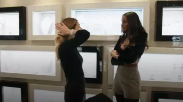 Sandro Sequin-Rmbellished Herringbone Short Short porté par Ubah Hassan vu dans The Real Housewives of New York City (S14E06)