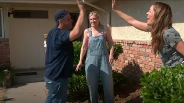 Moonetto Femmes Décontracté Sans manches Jambes larges V arrière Combinaison en denim avec Pockets Rompers Salopette Pantalon porté par Beth Behrs comme on le voit dans Secret Celebrity Renovation (S03E04)