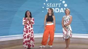 Eliza J Cascade Robe fourreau à volants portée par Dylan Dreyer comme vu dans Aujourd’hui le 21 août 2023