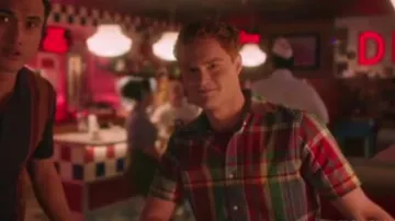 Polo Ralph Lauren Clas­sic-Fit Ox­ford Shirt worn by Julian Blossom (Nicholas Barasch) as seen in Riverdale (S07E20)