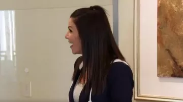 Cinq A Sept Hooded Khloe Jacket usada por Heather Dubrow como se ve en The Real Housewives of Orange County (S17E11)