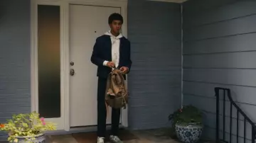 Vans hedge Green Crockett Baskets portées par Mickey Bolitar (Jaden Michael) vues dans Harlan Coben’s Shelter (S01E01)