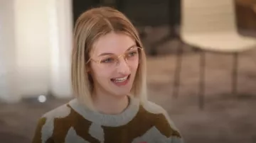 Pull H&M avec des taches blanches et vertes porté par Mary comme on le voit dans The Real Housewives of New York City (S14E07)