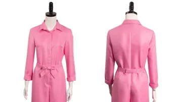 La combinaison rose portée par Barbie (Margot Robbie) dans le film Barbie