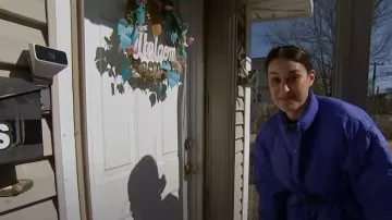 Isabel Marant Etoile Dilys Chaqueta globo con cinturón reciclado usada por Donna Farizan como se ve en Today on August 29, 2023