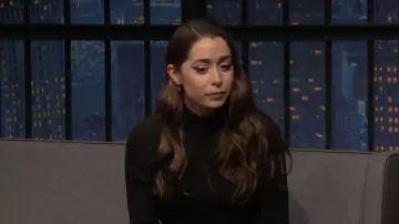 Earrings worn by Cristin Milioti in Late Night with Seth Meyers