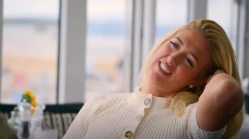 River Island Cream But­ton De­tail Knit Top worn by Paris Fury as seen in At Home with the Furys (S01E05)